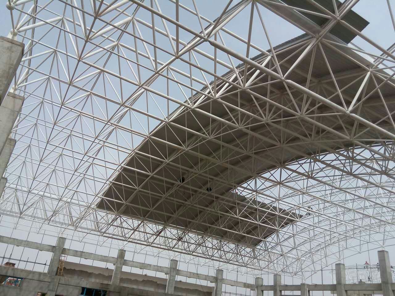凌源青岛一汽网架